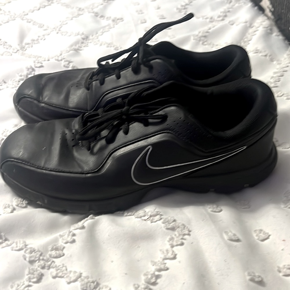 Mens black Nike golf sneakers home runs